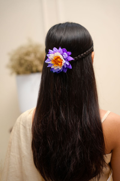 Neerja Lotus  Hair Slide