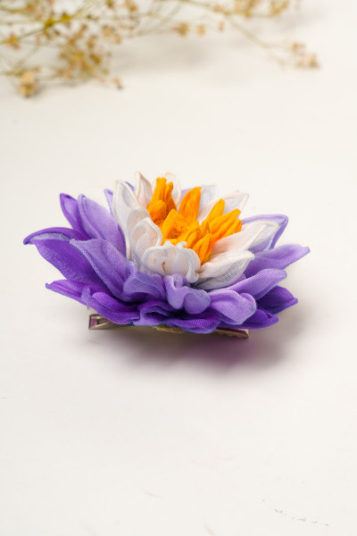 Neerja Lotus  Hair Slide