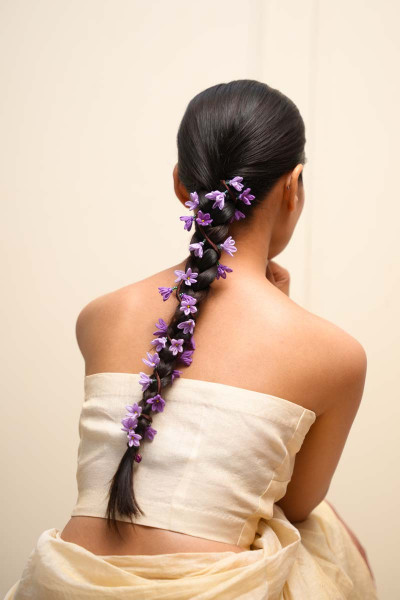 Raavi Floral String