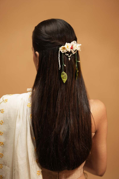 Urvashi Back Hair Clip
