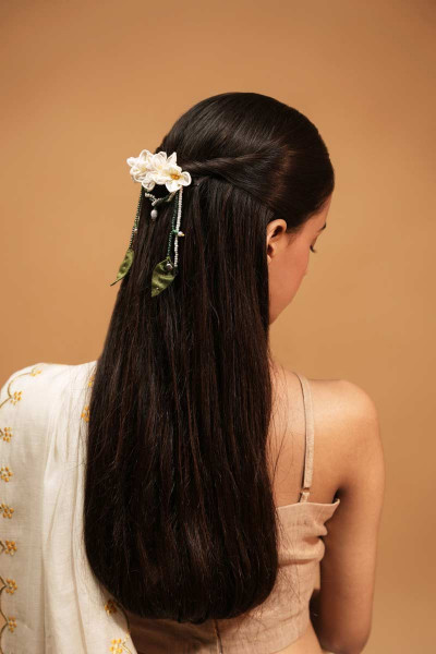 Urvashi Back Hair Clip