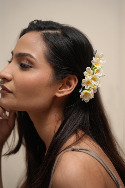 Yaki Floral Crow Clip