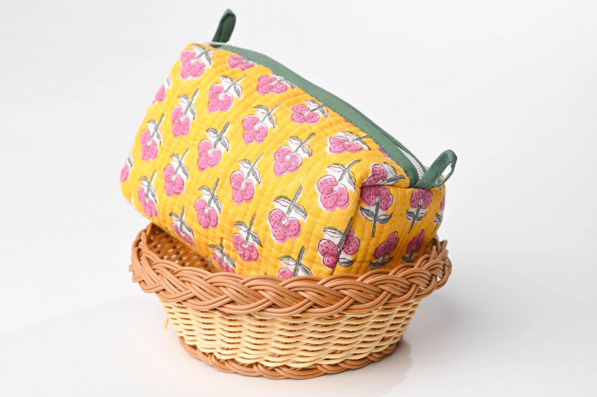 Pouch Medium Size 8x4x4