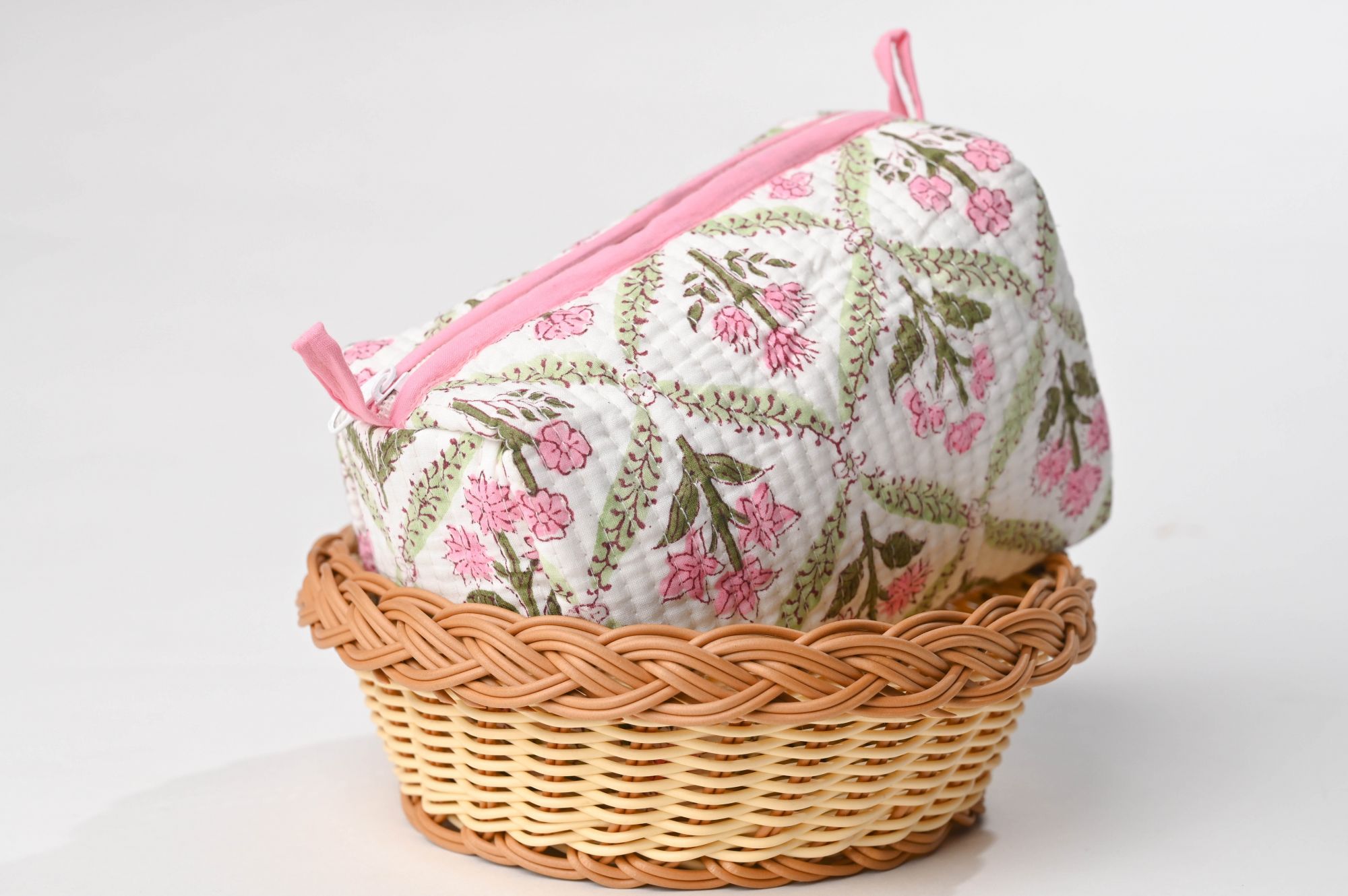 Pouch Medium Size 8x4x4