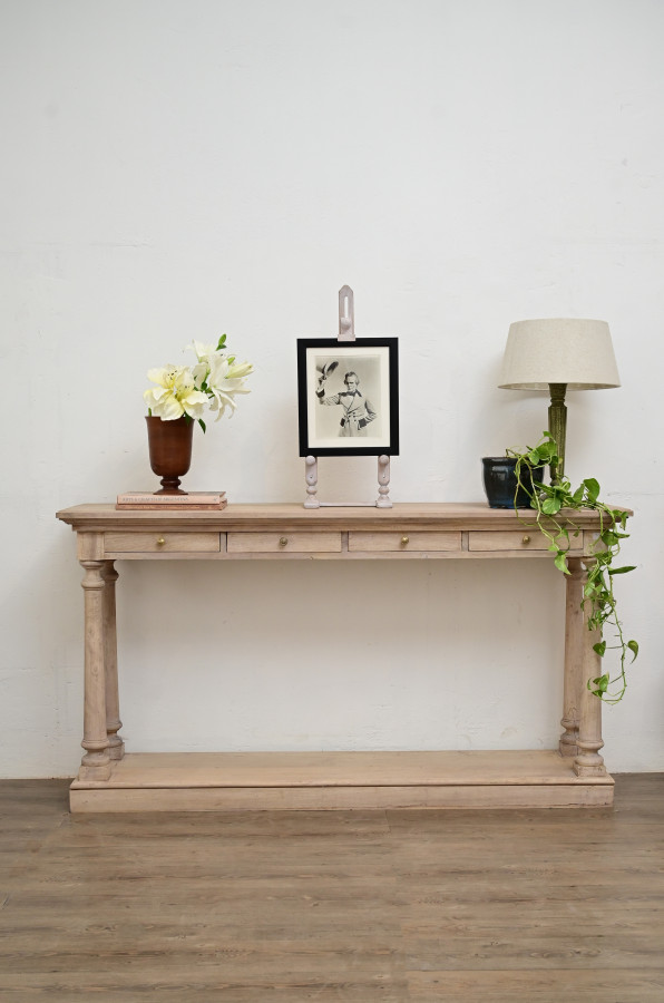 Category Alt Artisan Easel Stand