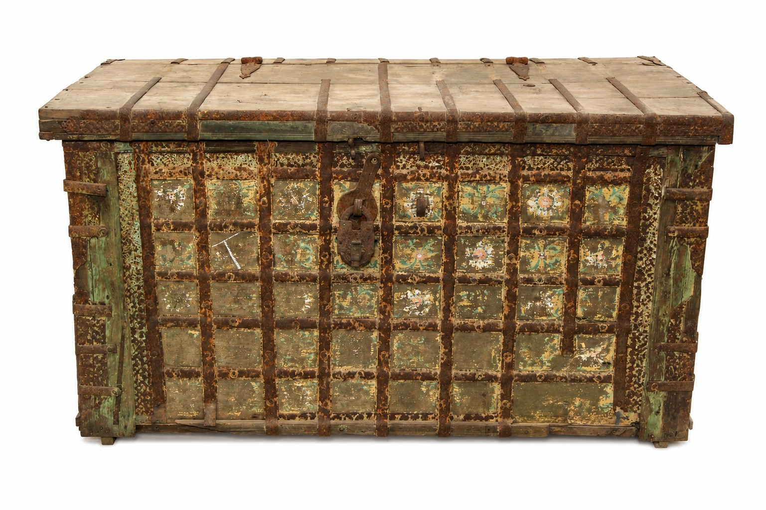 Vintage old trunk