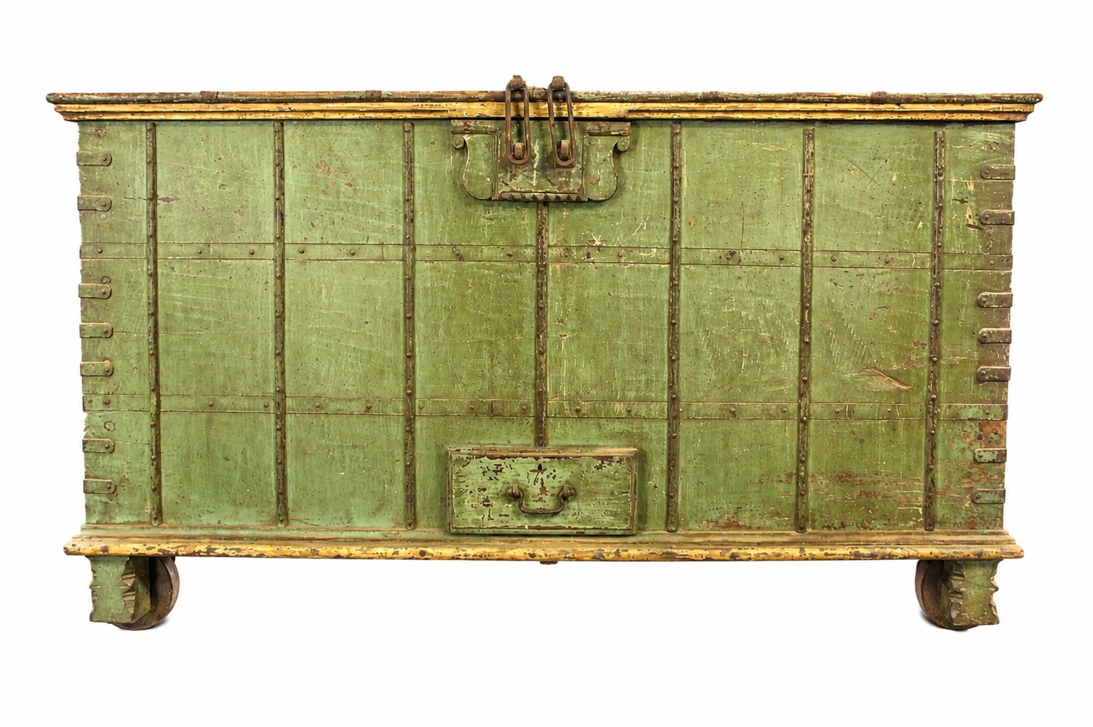 Vintage old trunk