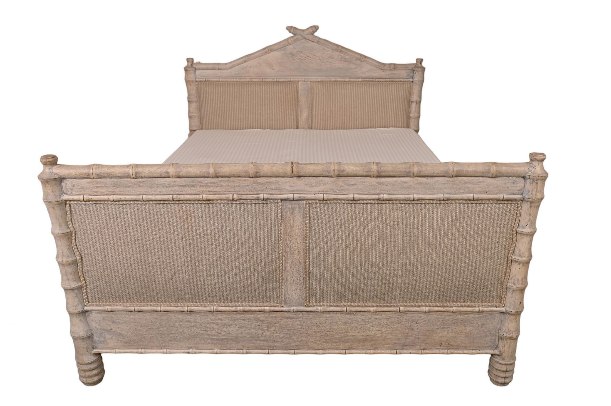 Bamboo coastal bed