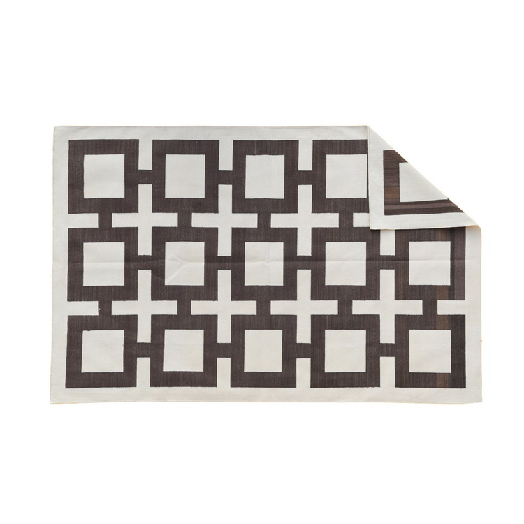 Ivory geometric rug