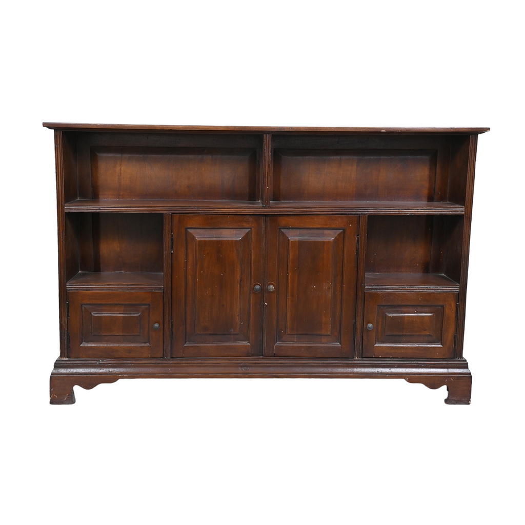 Edward Sleek dresser