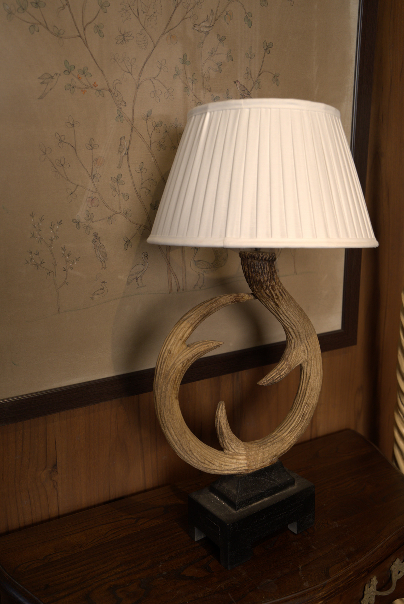 Savanna Antler Table Lamp