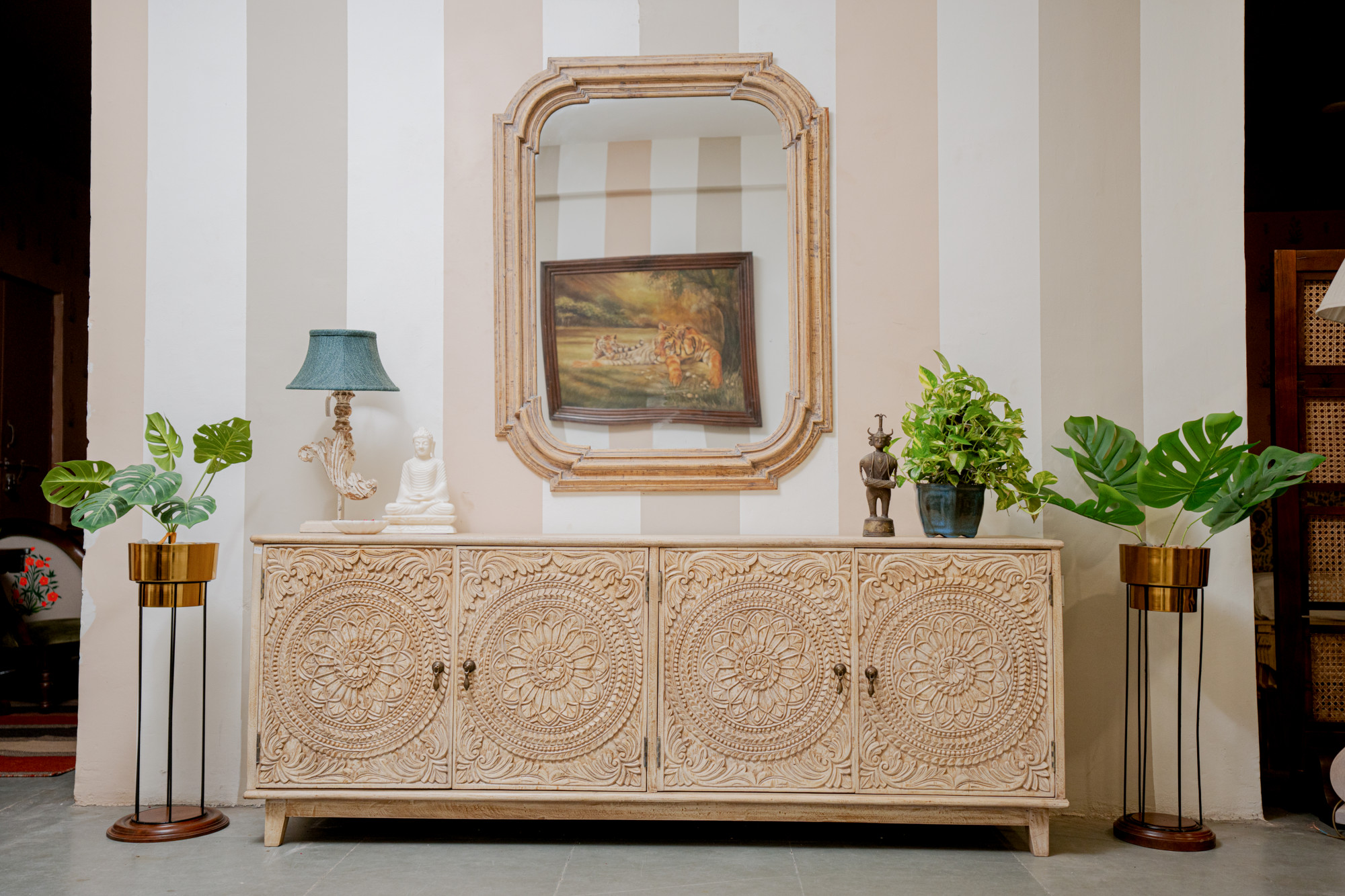 Dreamy distress long sideboard