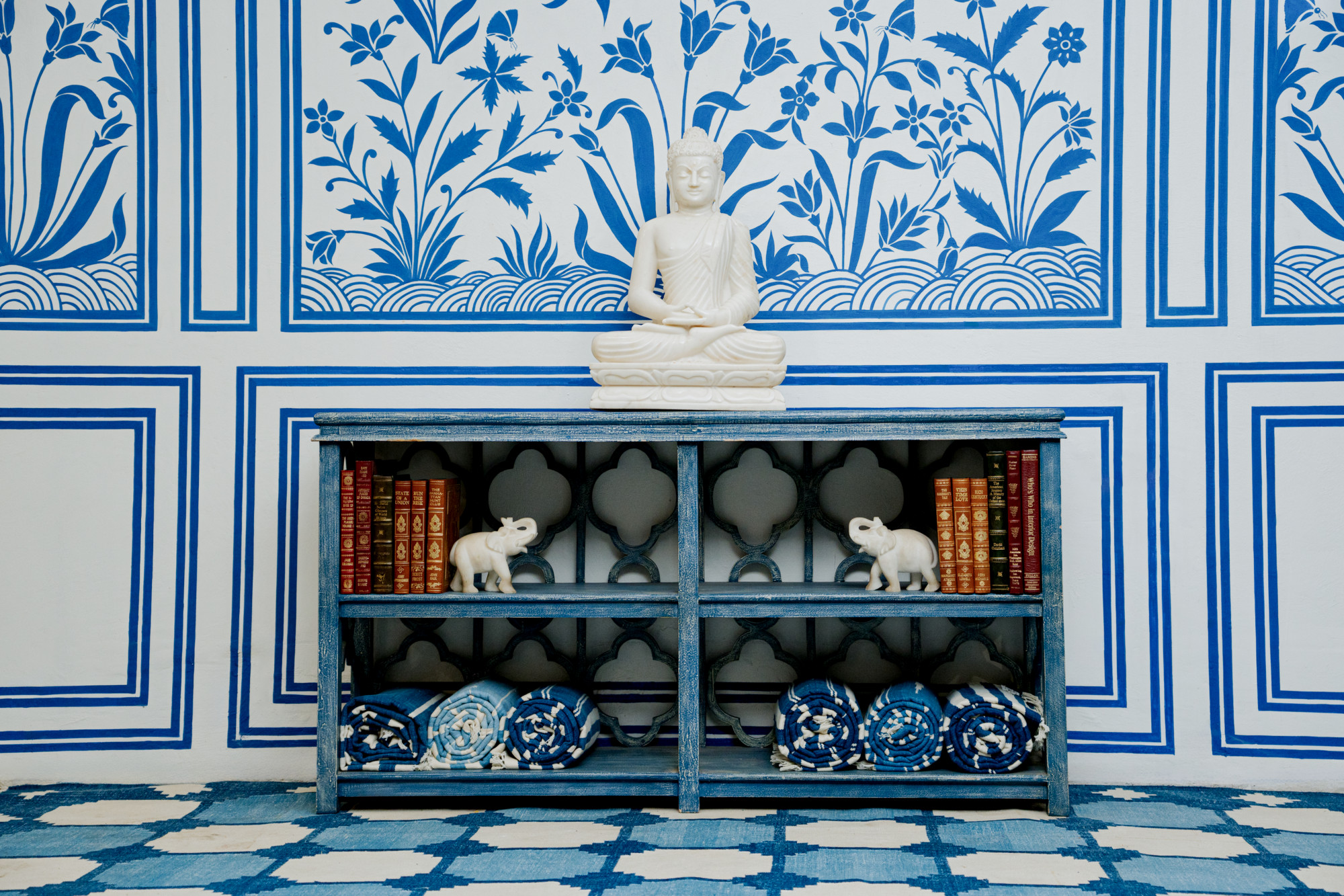 Farmhouse Bookshelf Console Table