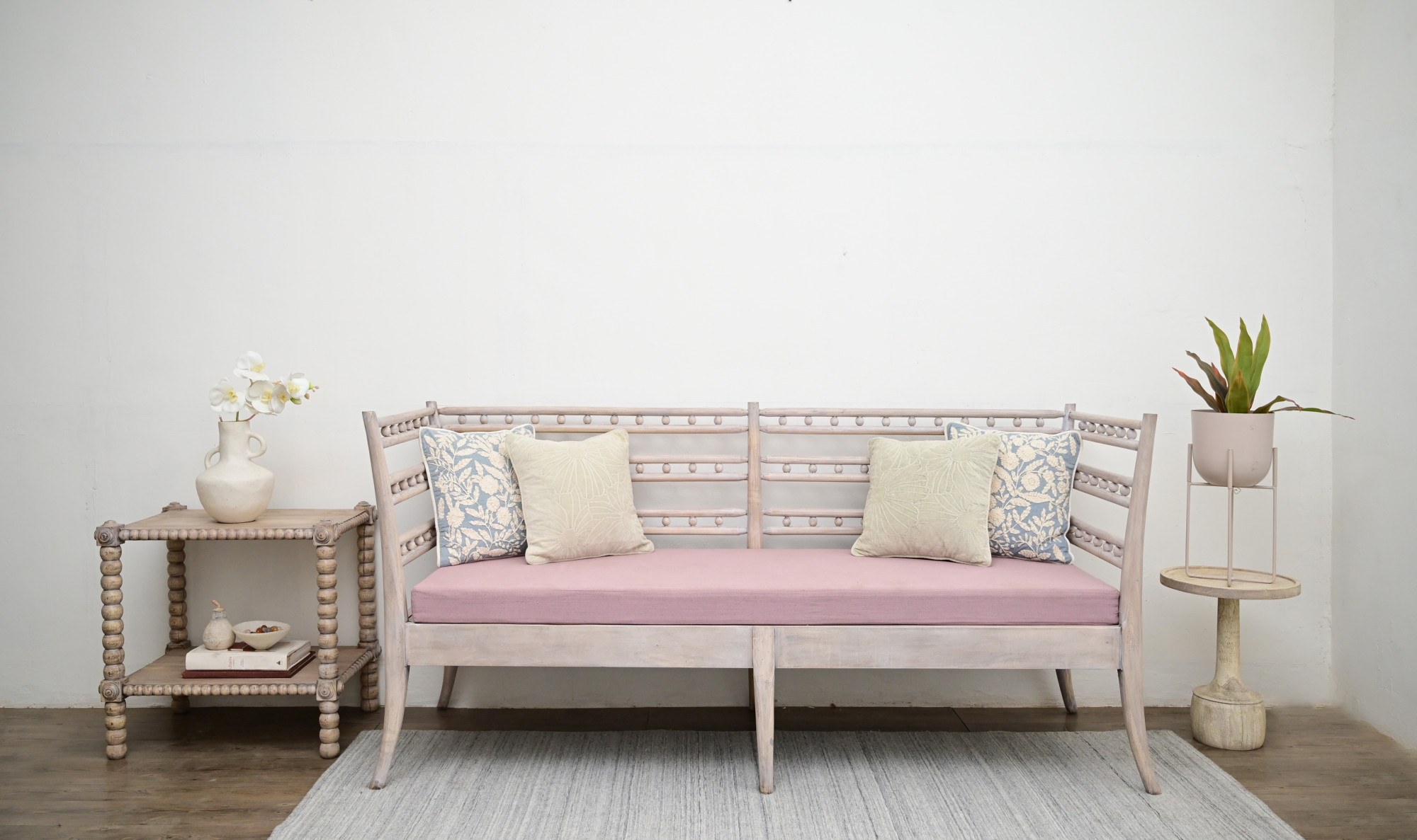 Sophie sofa