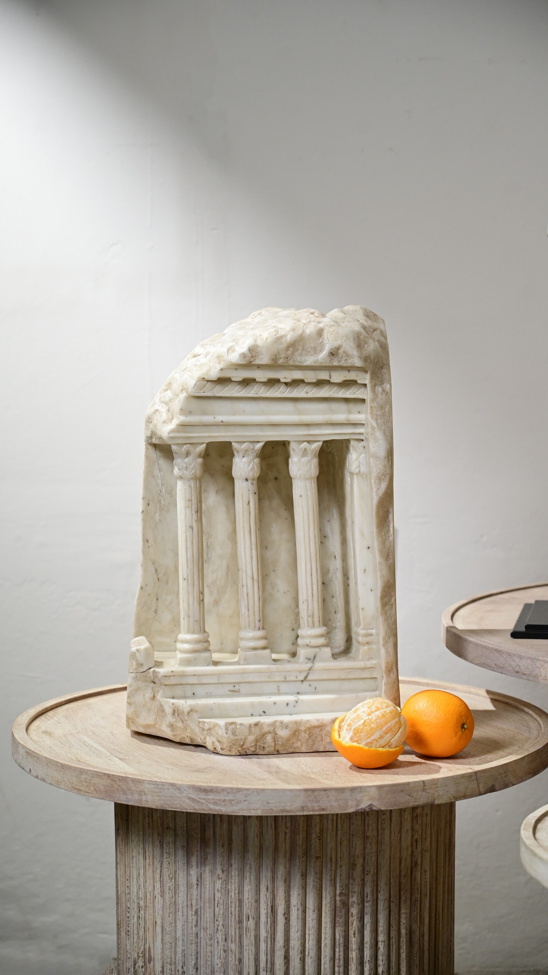 Artisan colosseum sculpture