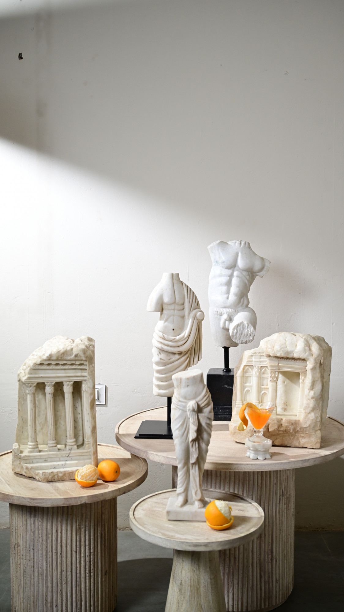 Artisan colosseum sculpture