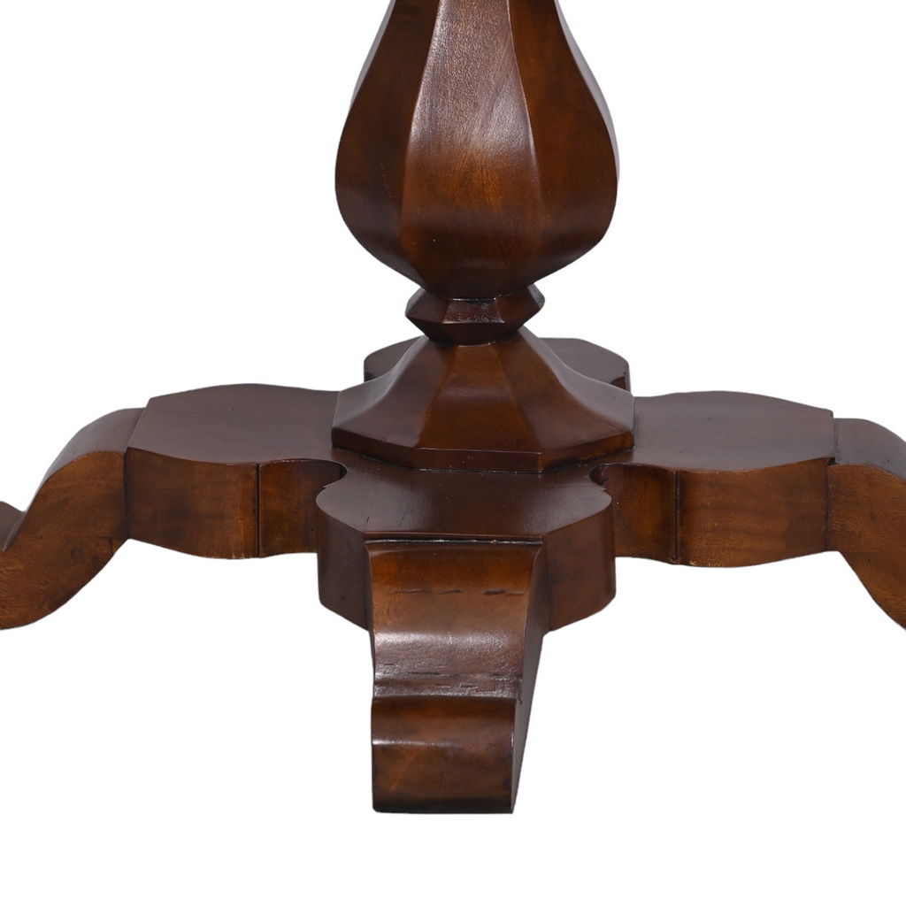 Round pedestal table