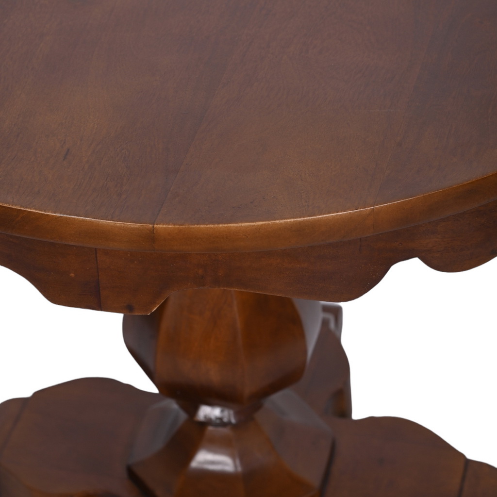 Round pedestal table