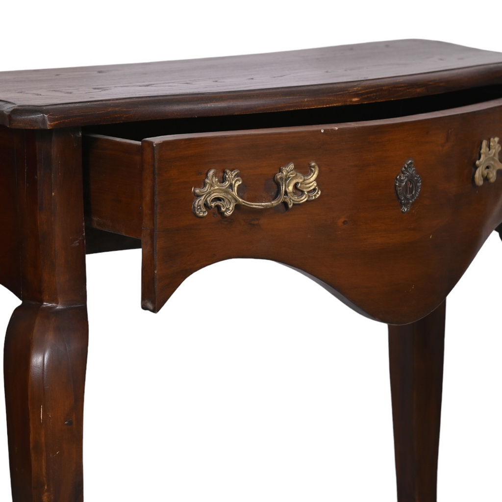 Cabriole compact console