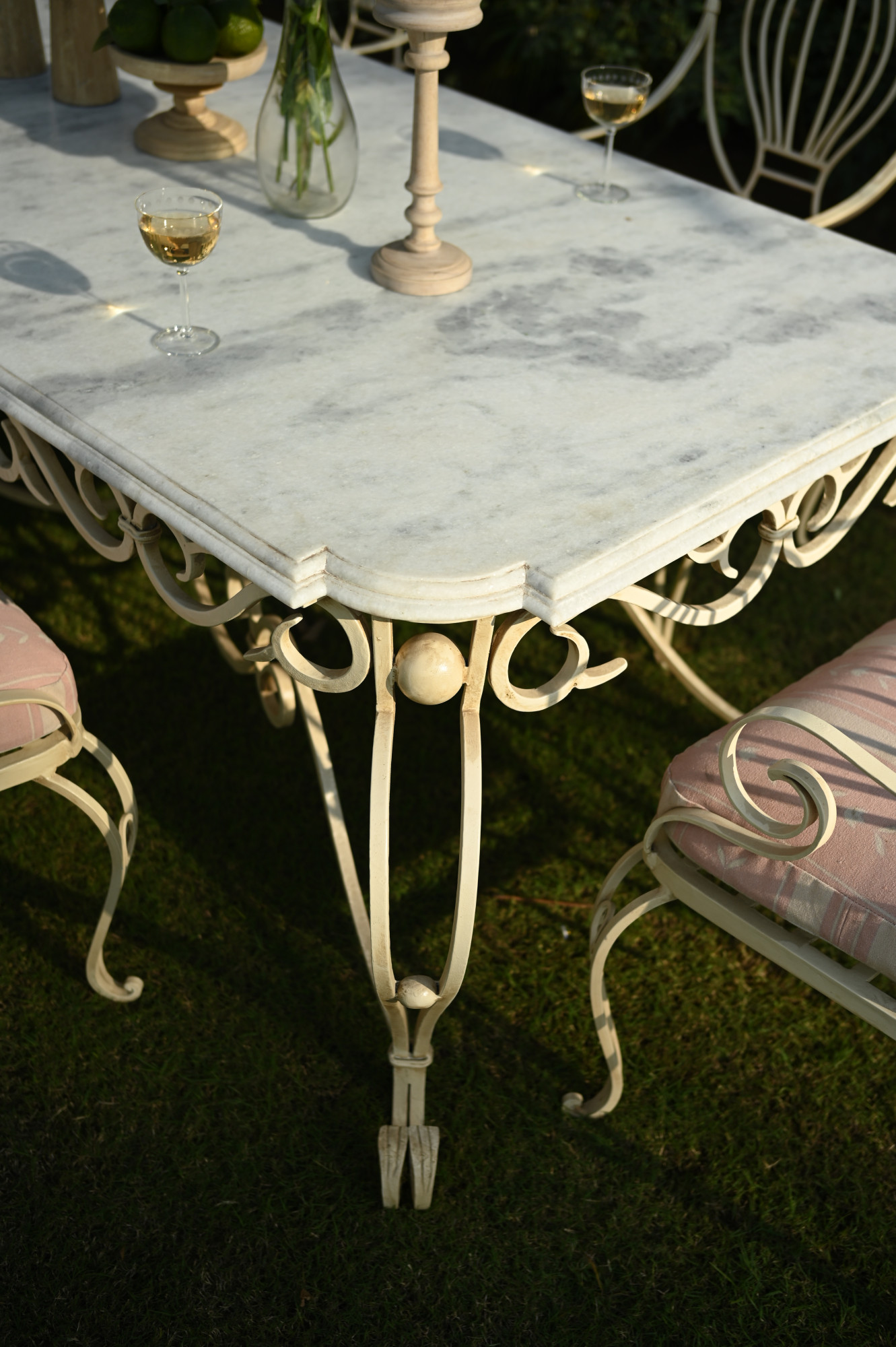 La Roseraie Wrought Iron Dining table