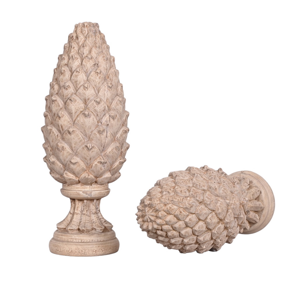 Rustic wooden artichoke