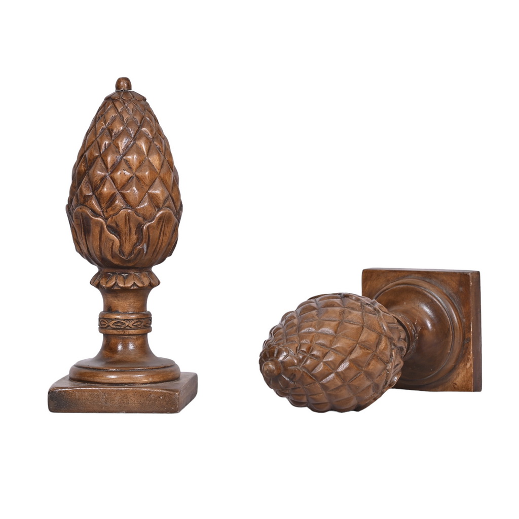 Wooden artichoke