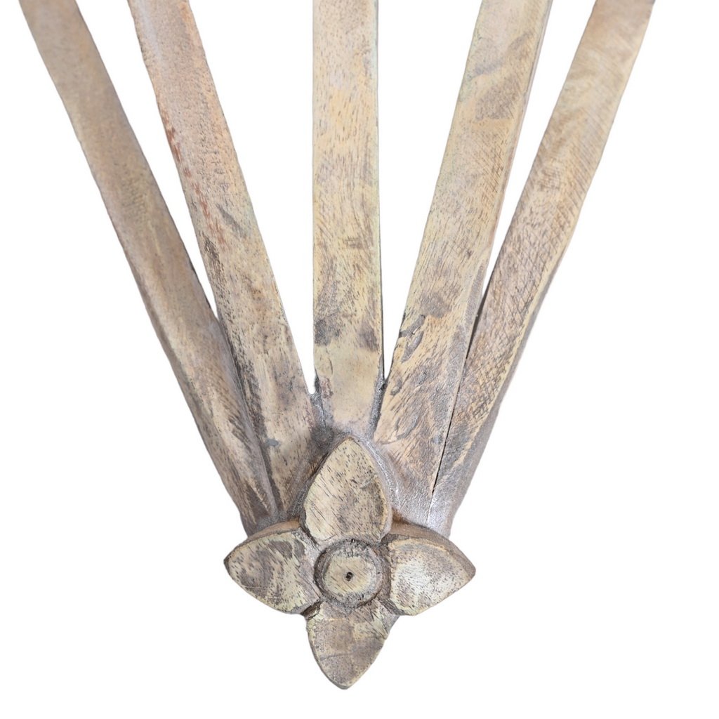 Wooden gustavian wall mount