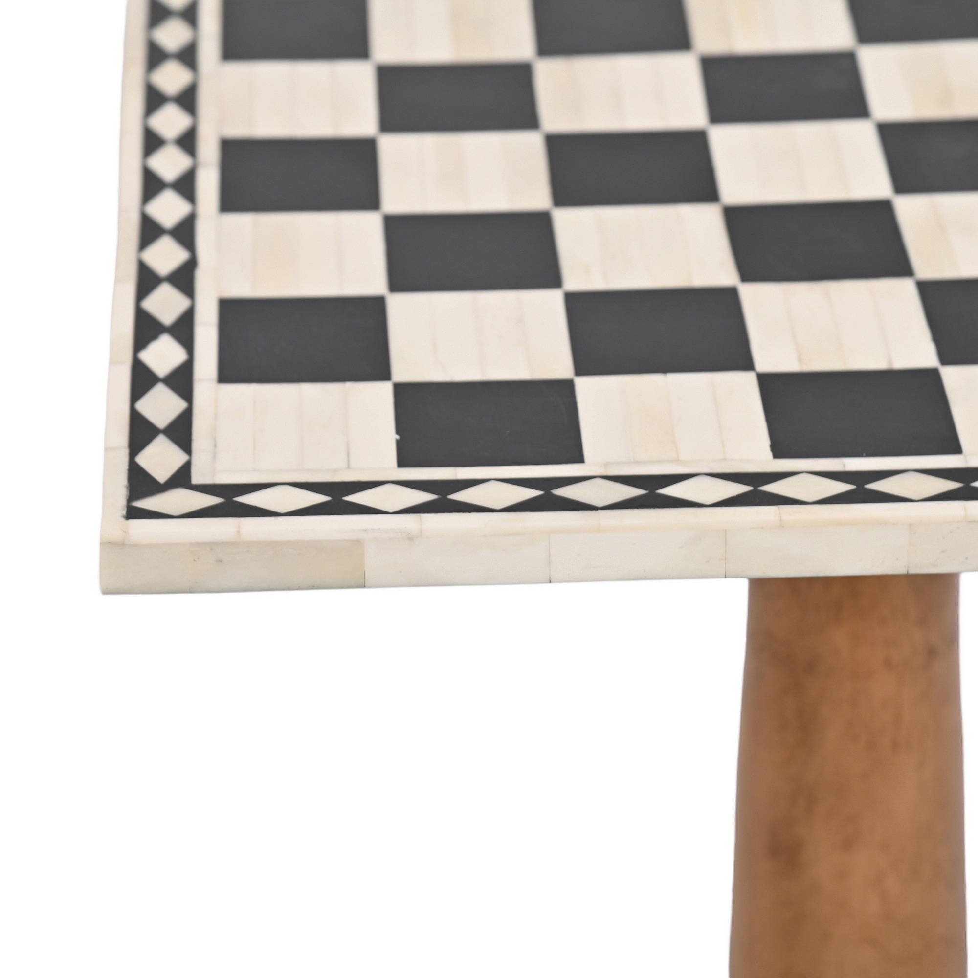 Chess Tripod side table