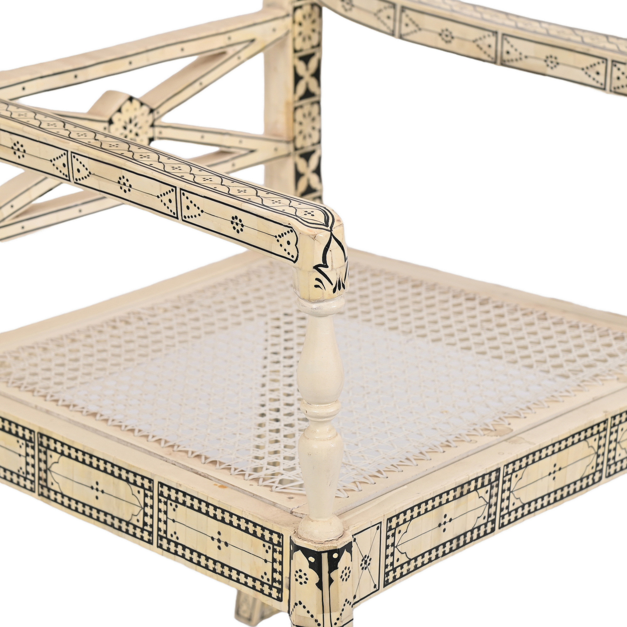 Man mahal Inlay chair