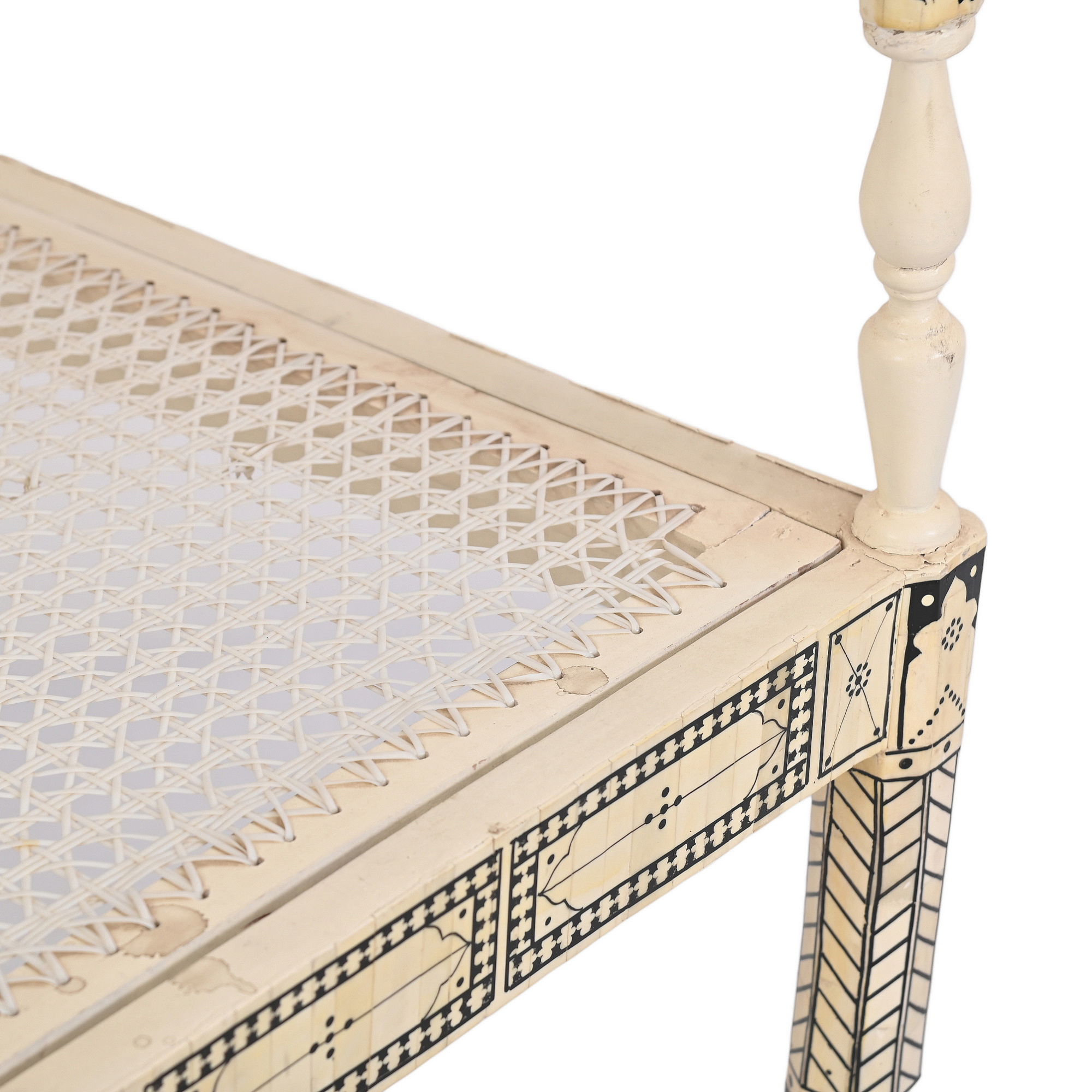 Man mahal Inlay chair