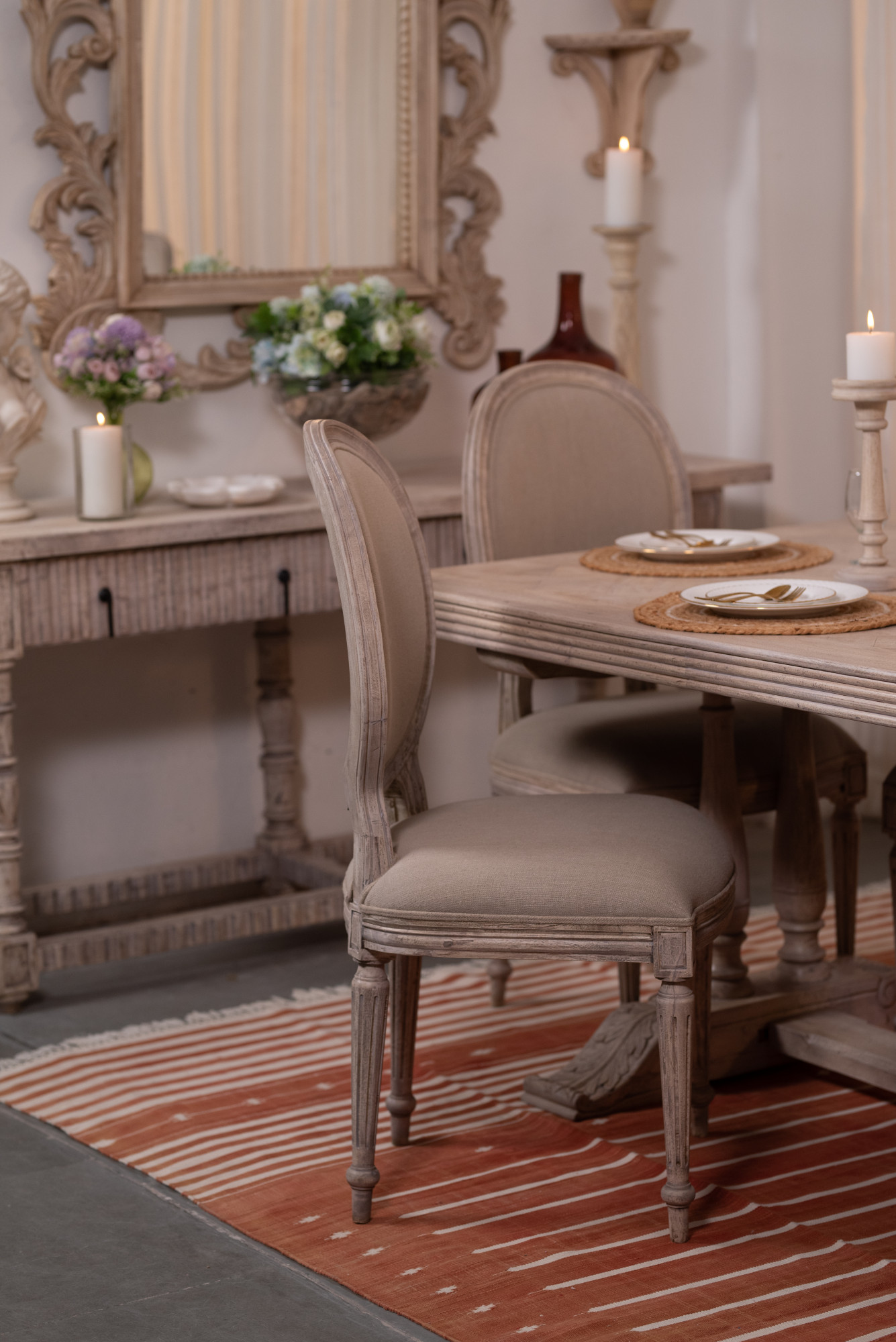 oval back dining chair