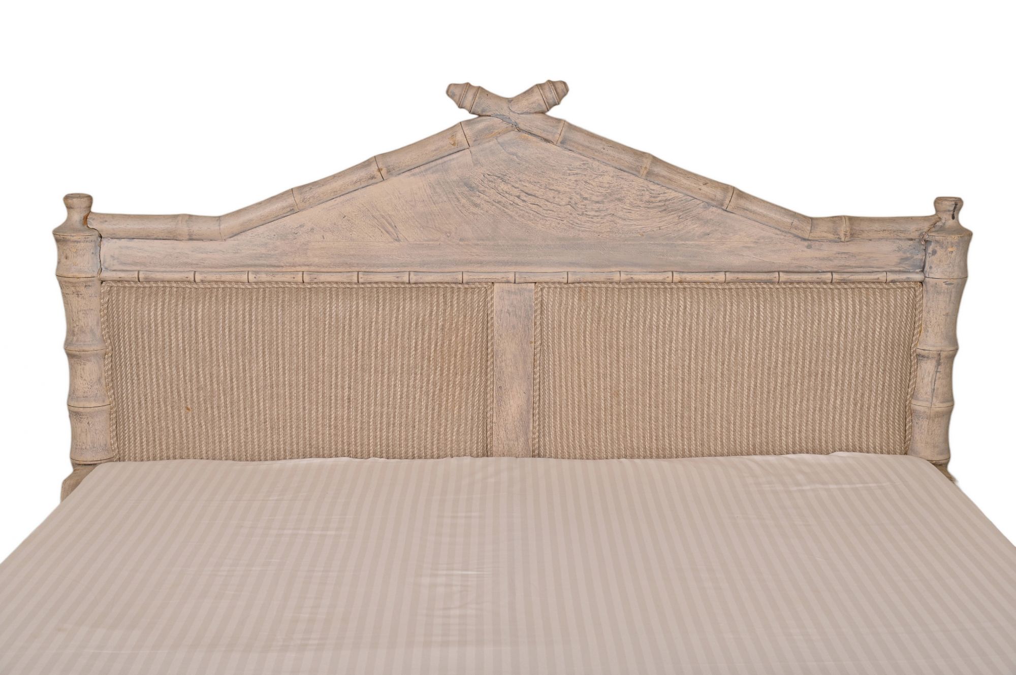Bamboo coastal bed