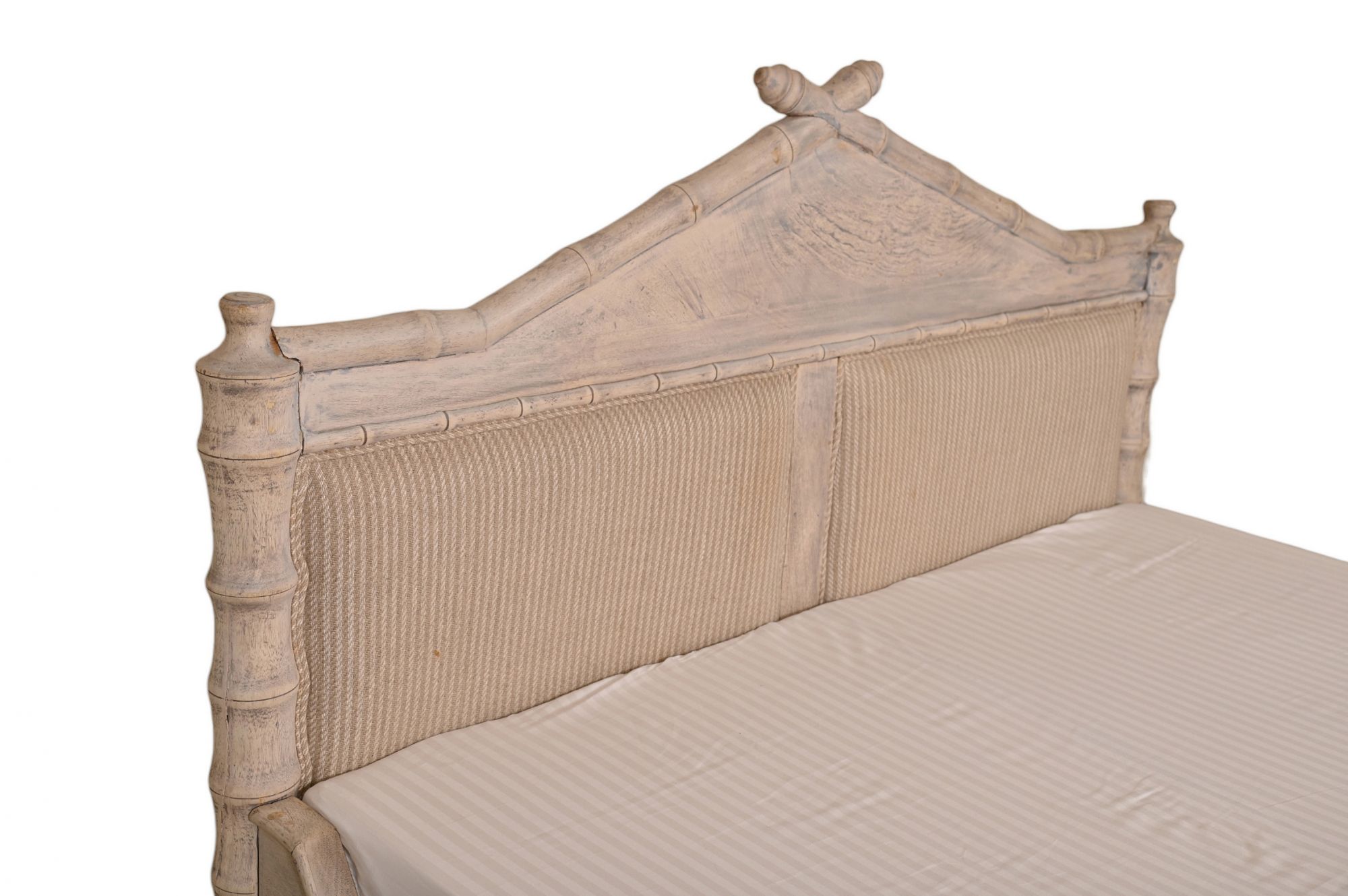 Bamboo coastal bed