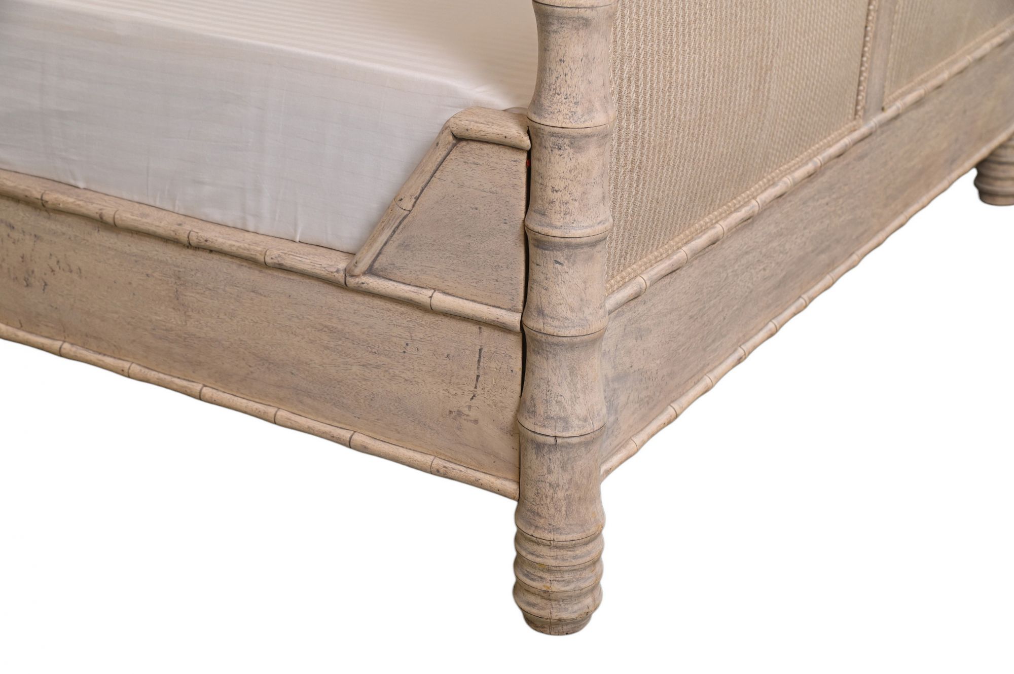 Bamboo coastal bed