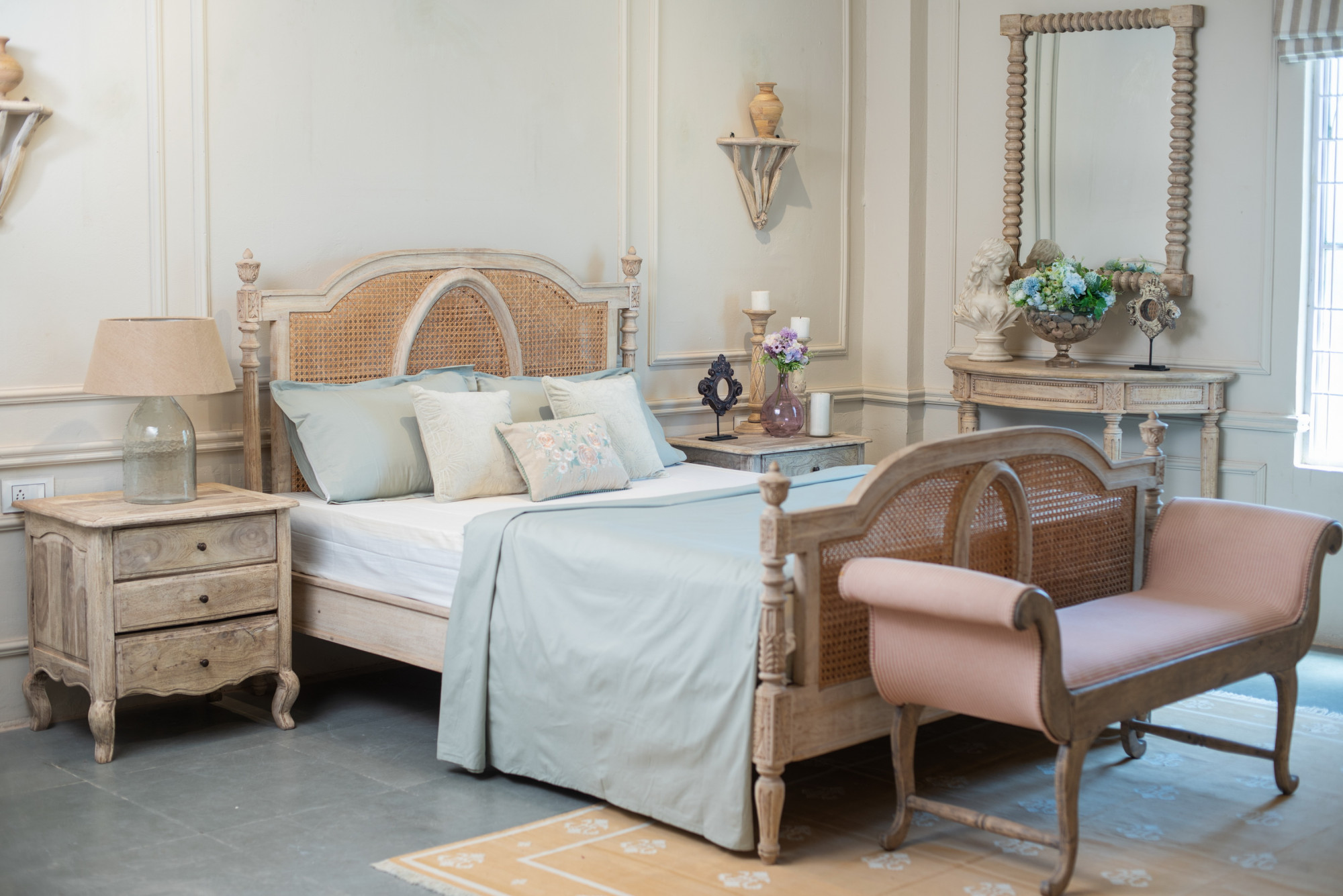Retro curve daybed