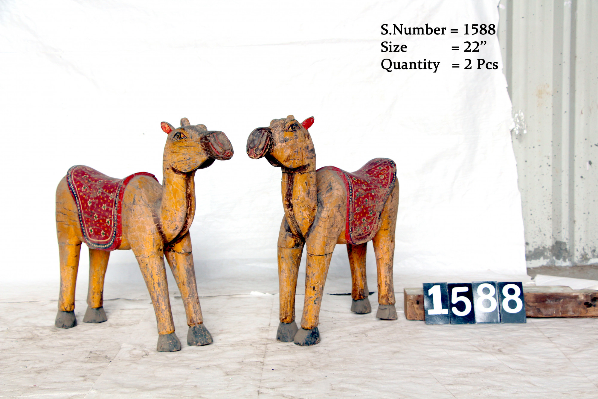 Vintage wooden camels
