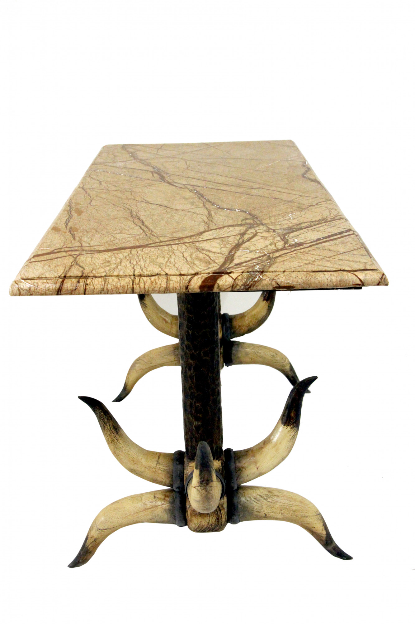 Savanna High console
