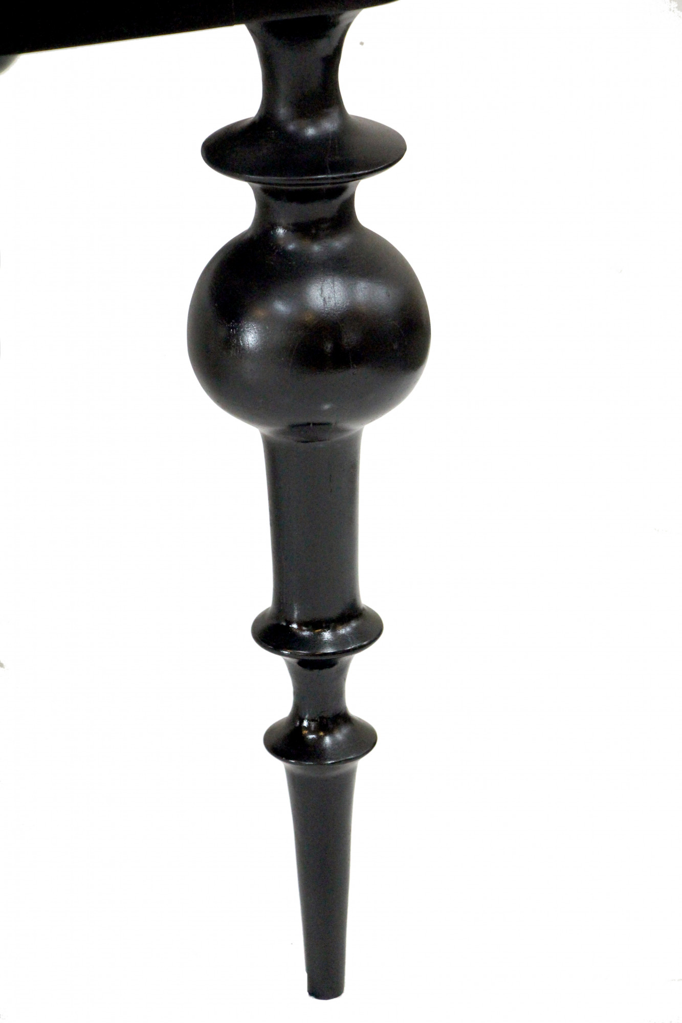 Stephnie black dining table