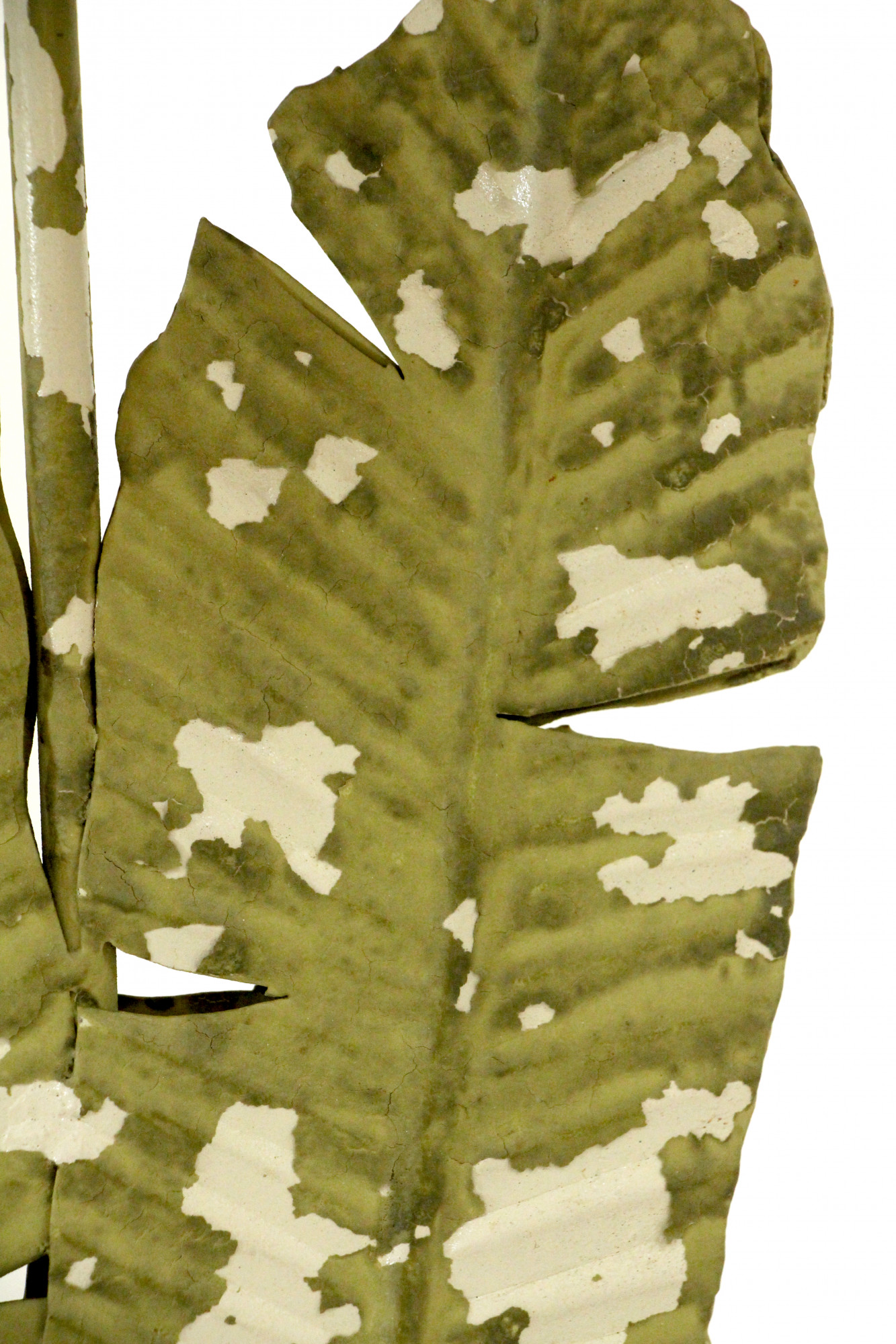 Iron Leaf Table Lamp