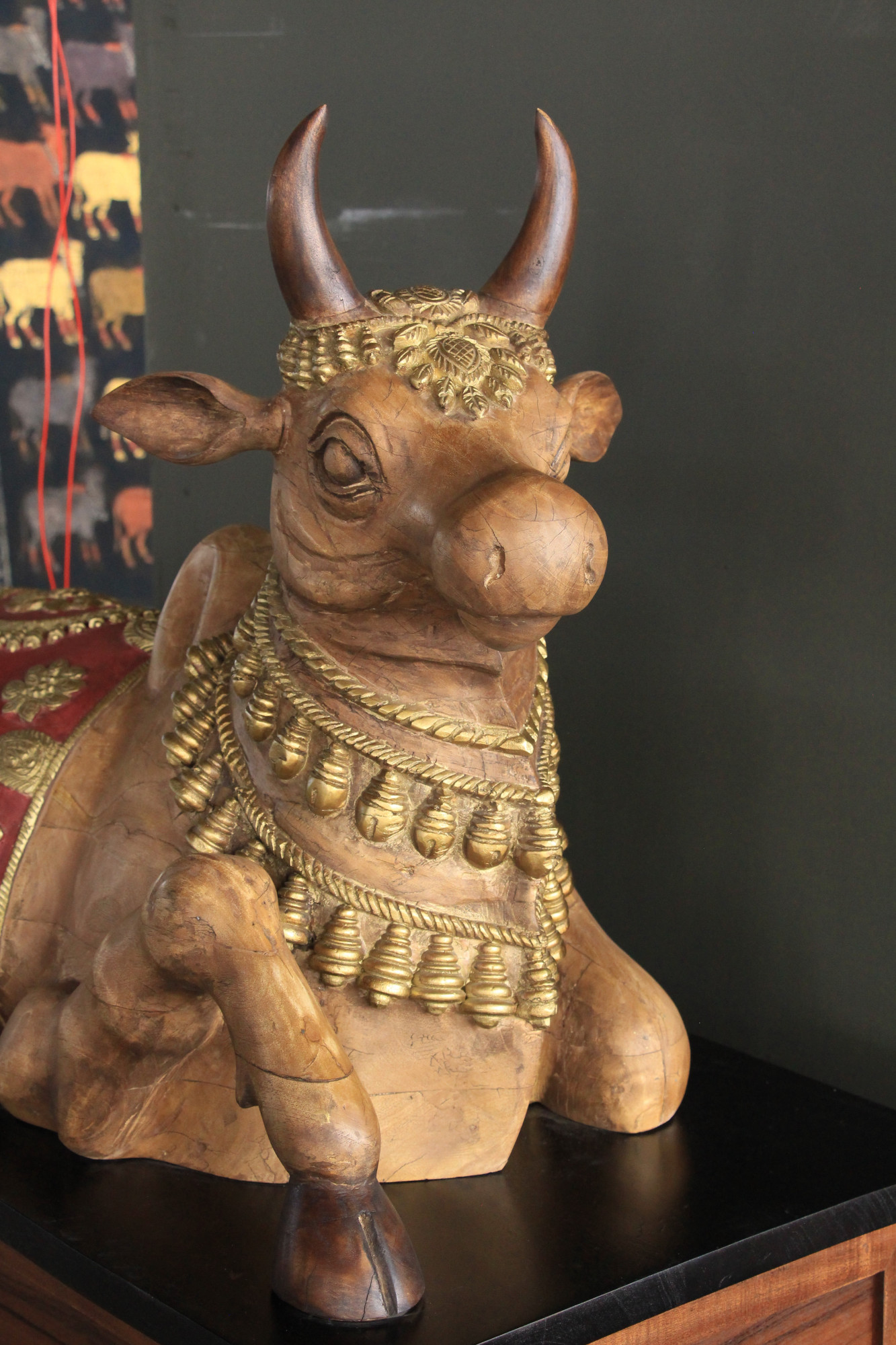 Nandi on pedestal