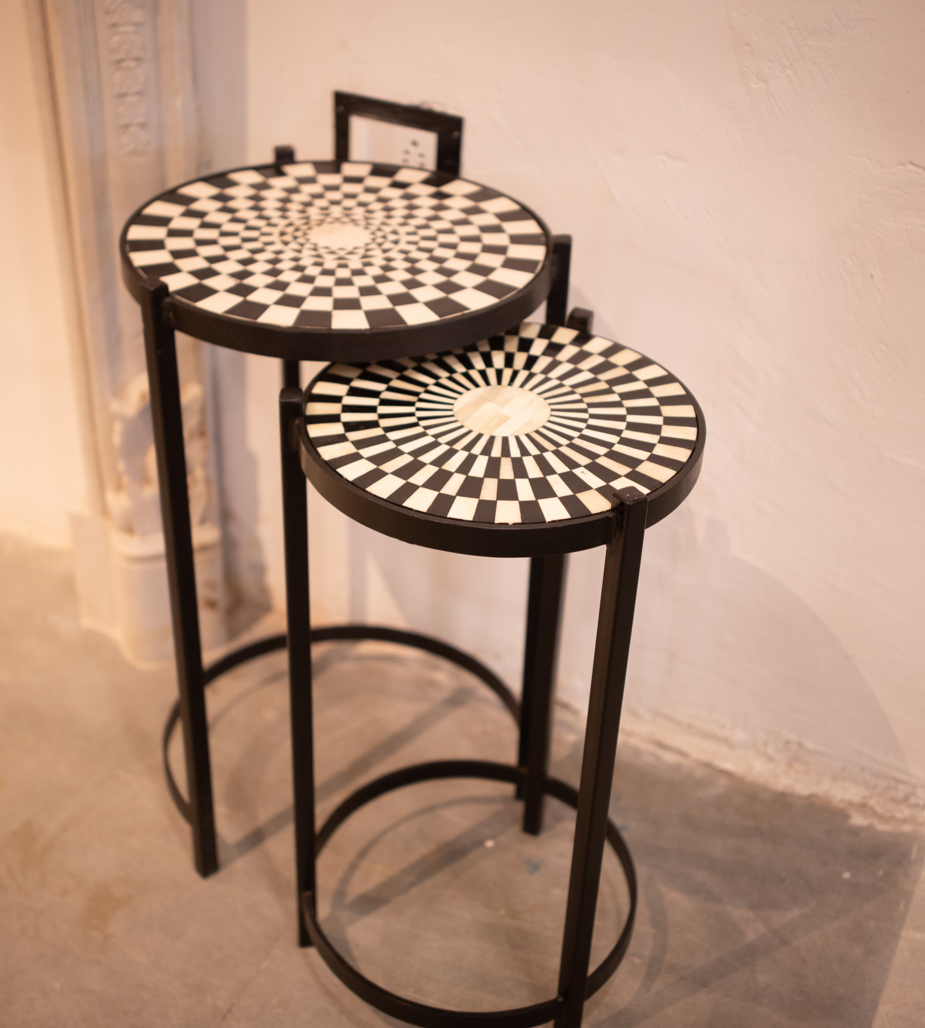 Black and white inlay nesting table