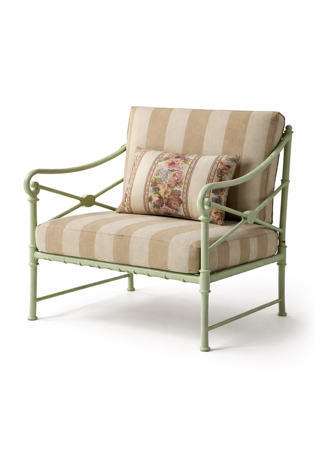 La Roseraie Upholstered Iron Lounge Chair