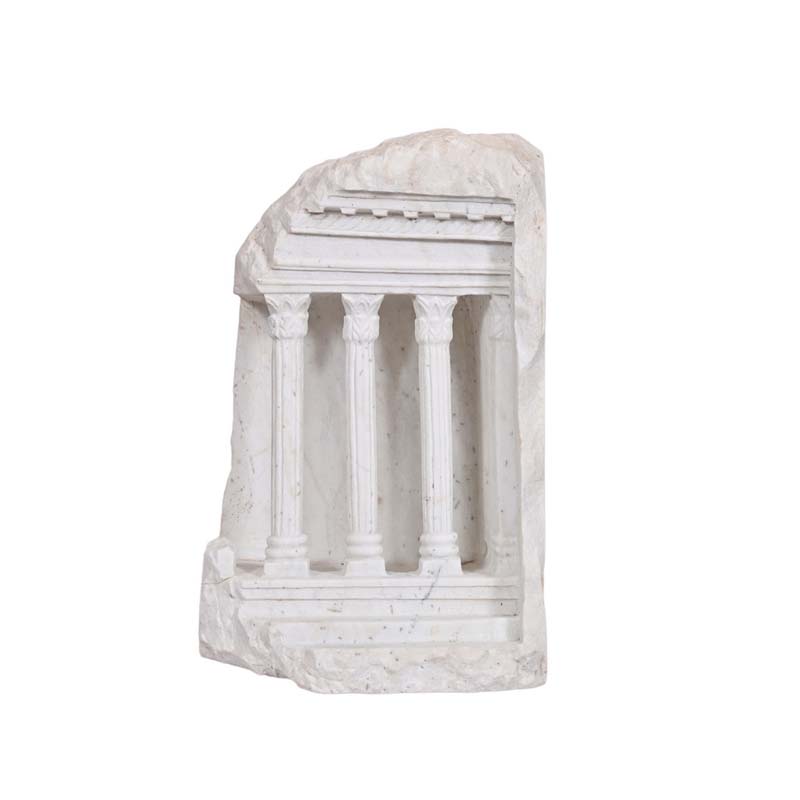 Artisan colosseum sculpture