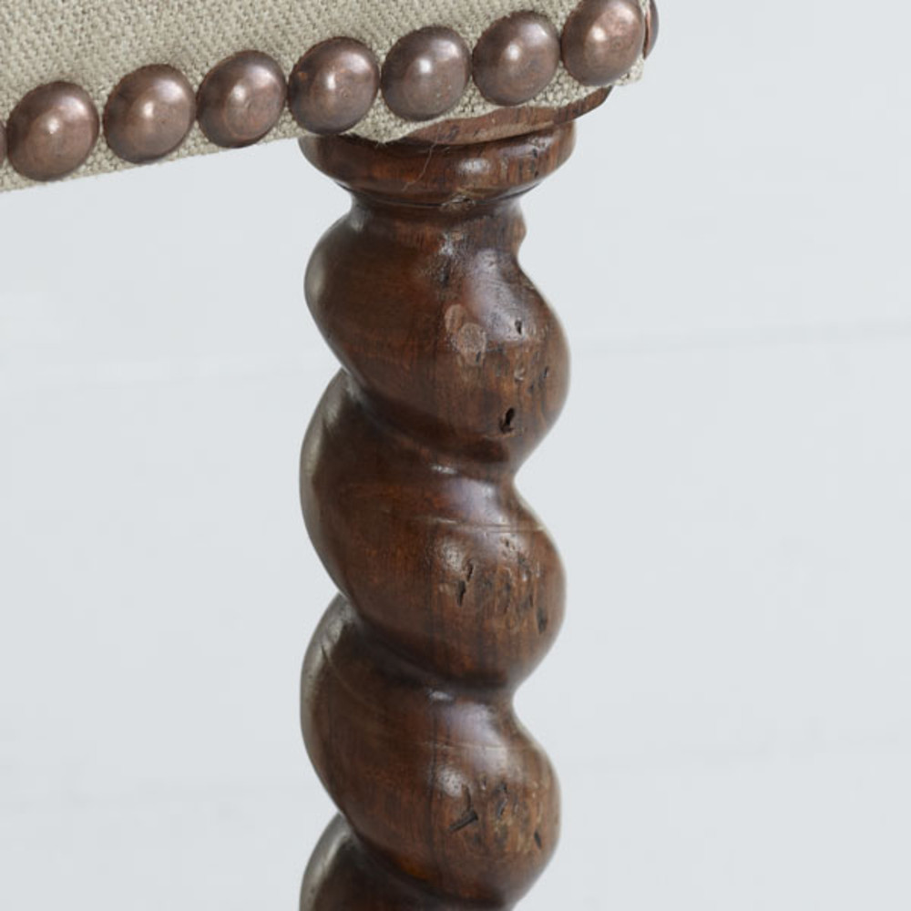 Barlet twist stool