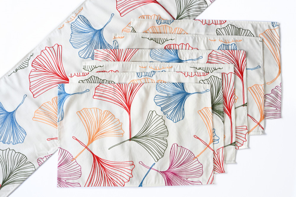 Image of Ginkgo Garden Table Linen Set