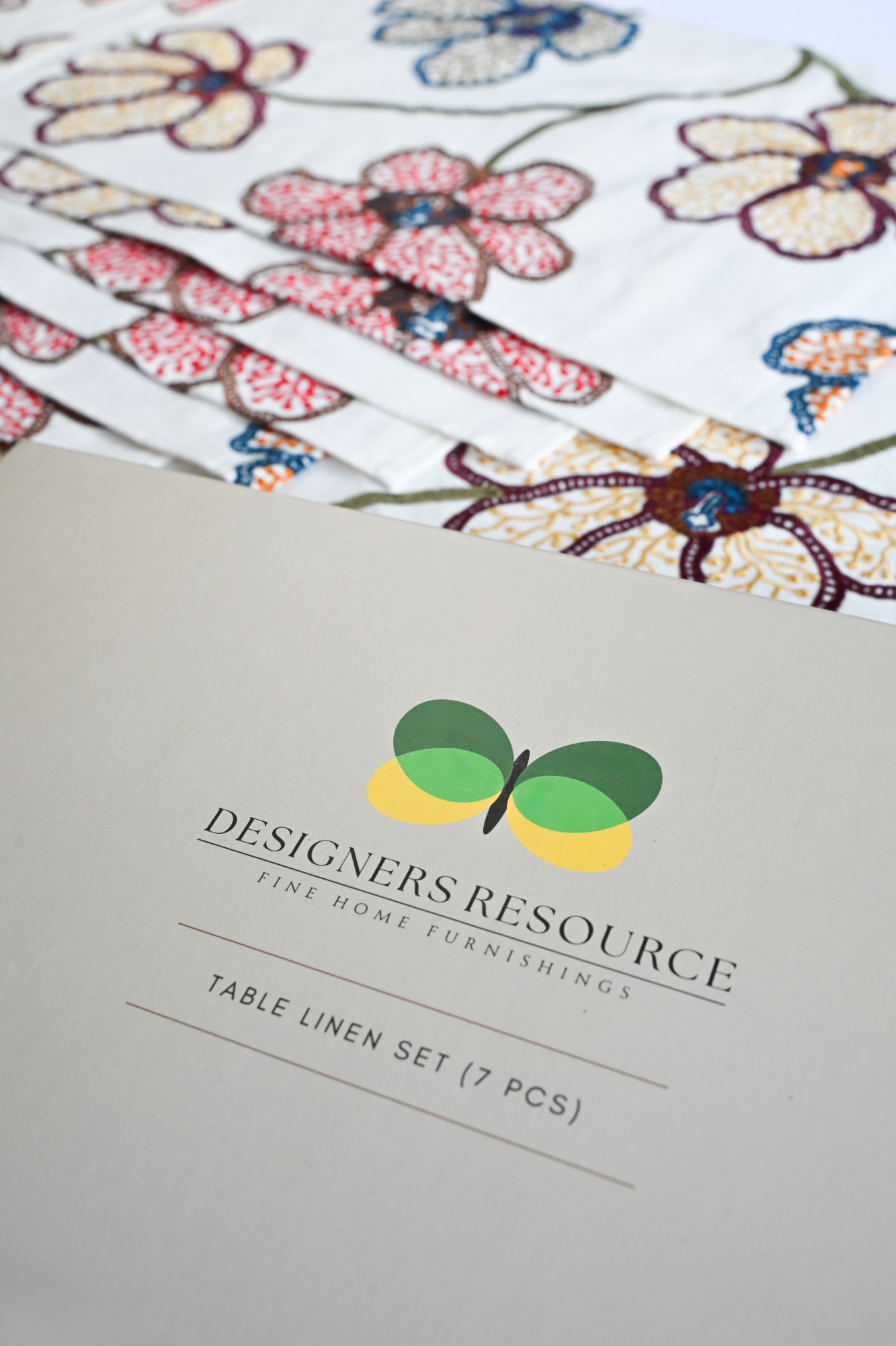 Embroidered Bloom Garden Table Linen Set