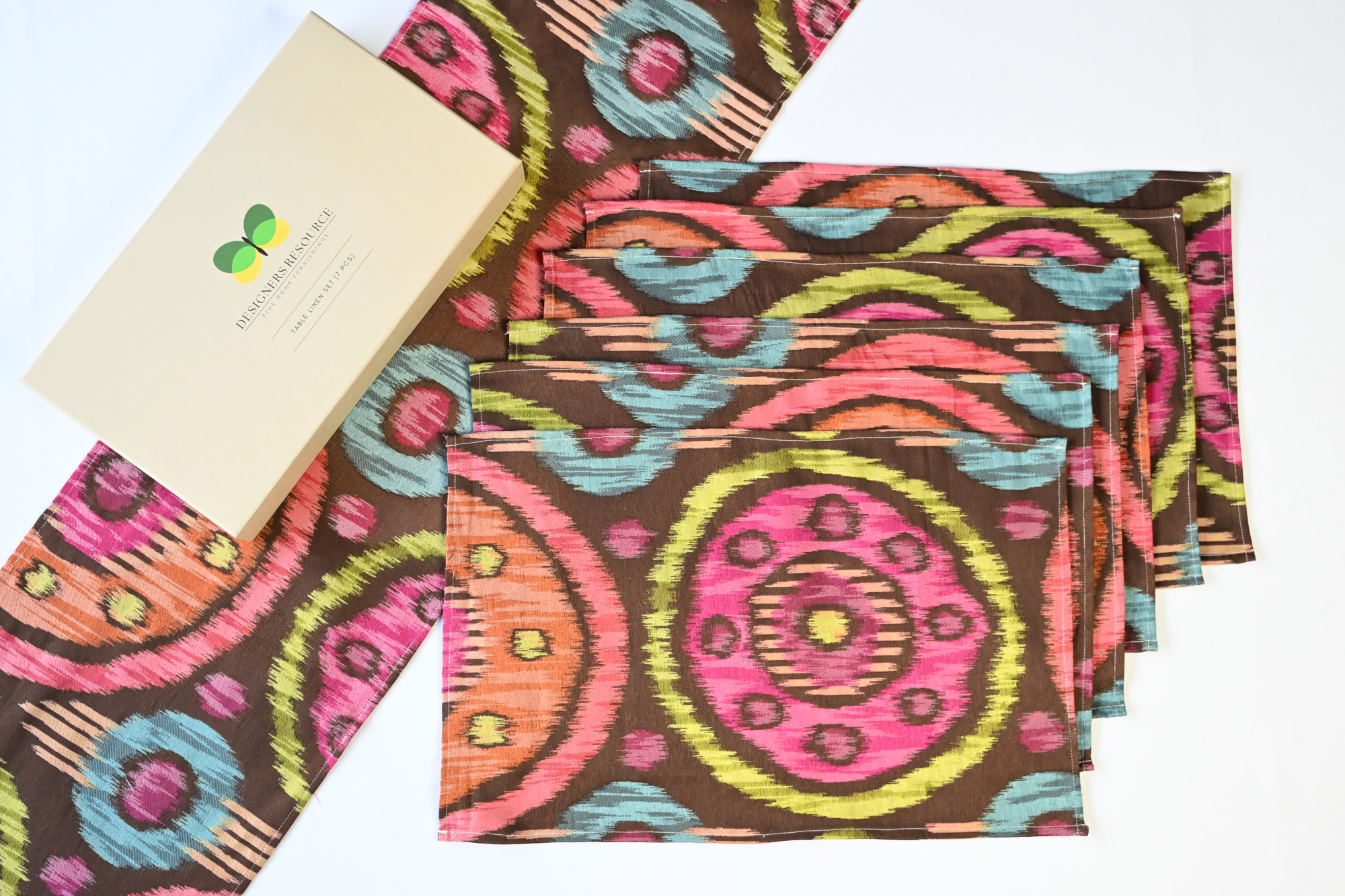 VIBRANT TRIBAL IKAT TABLE LINEN SET