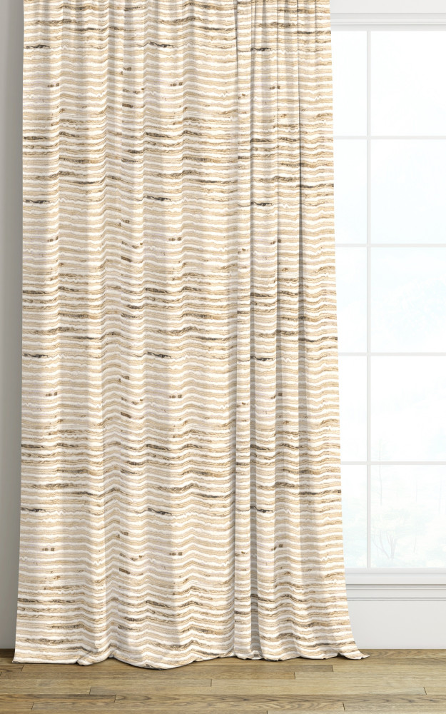 Image of Everest- Moonbeam