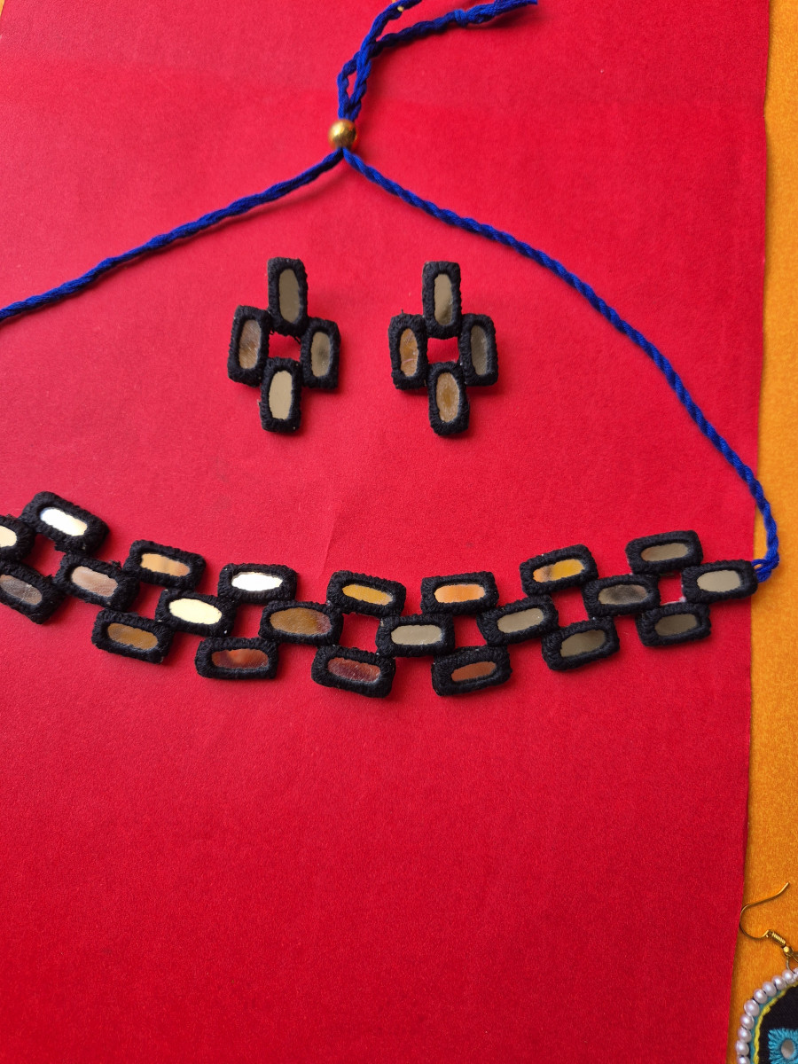 Mirror Embroidered Set