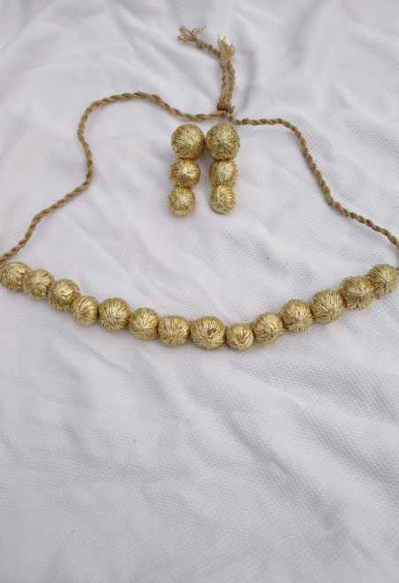 Category Alt Neckpiece Sets